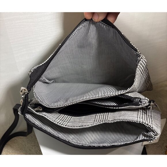 Caracol Plaid Crossbody Bag With Adjustable Strap & Zipper Closure Multiple Pock - Picture 7 of 13
